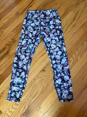 Lululemon Floral Leggings - Purple Multi
